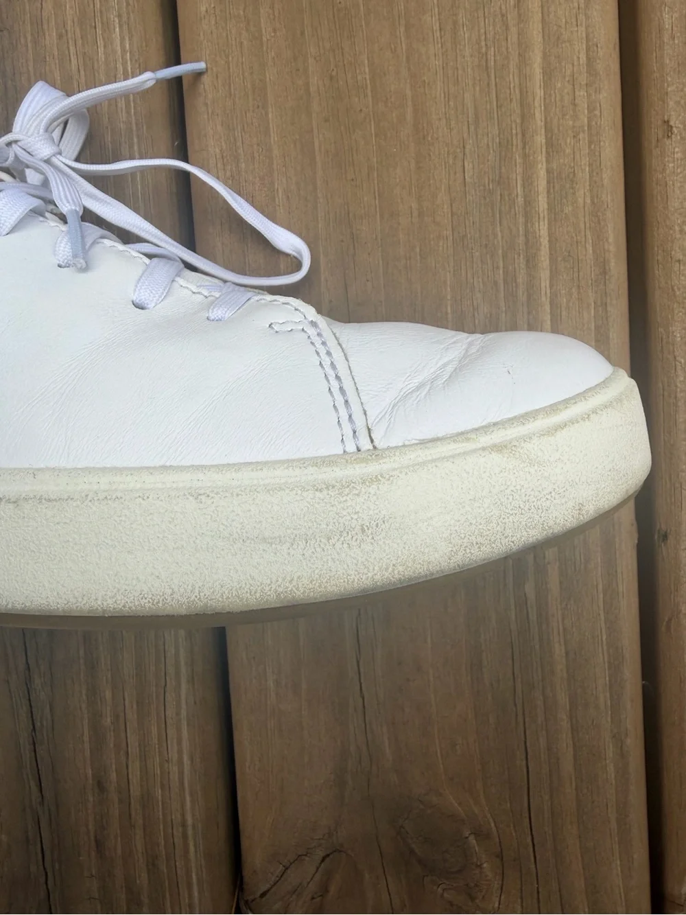 OluKai‎ Men's Lae'ahi Lī 'Ili Leather Lace Up Sneakers in White Size 11.5